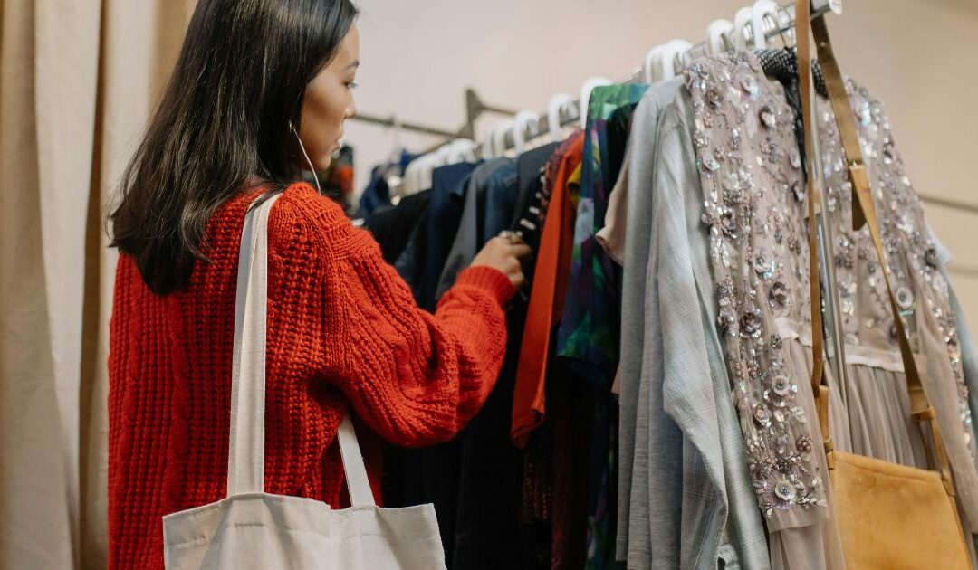 Fast Fashion vs. Sustainable Clothing