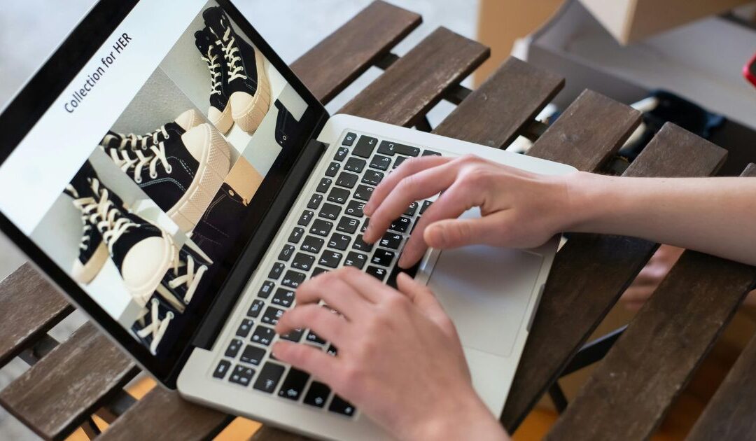 What Is an Online Clothing Store — 7 Reasons Why It Matters in Fashion